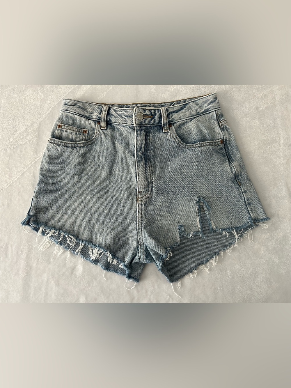 PacSun 90's Boyfriend Floral Embroidered High Waisted Denim Cut Off Shorts Sz 27